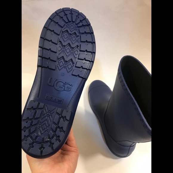 UGG Sienna Matte Rain Boots: Navy 10 - Picture 9 of 15